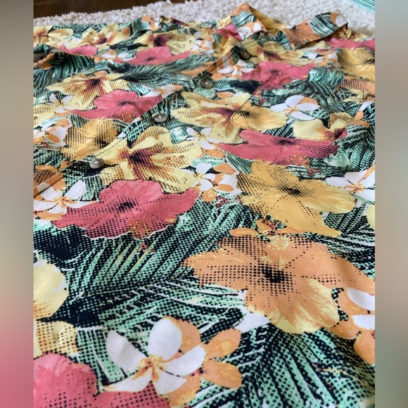 5/$30 Goodfellow & Co Men’s slim fit button down casual Hawaiian shirt - Picture 5 of 7